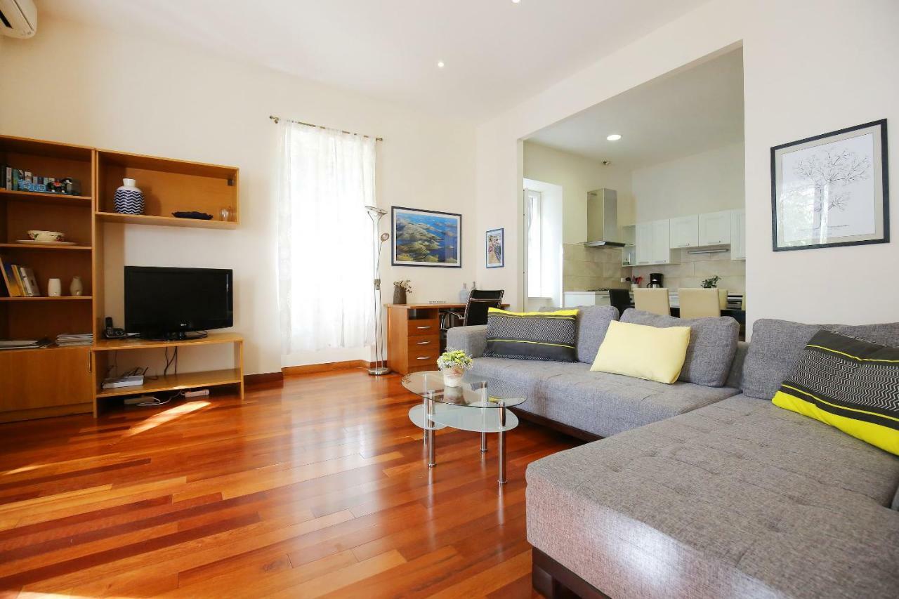 Seafront Beach Apartment - Directly At The Beach Zadar Eksteriør bilde