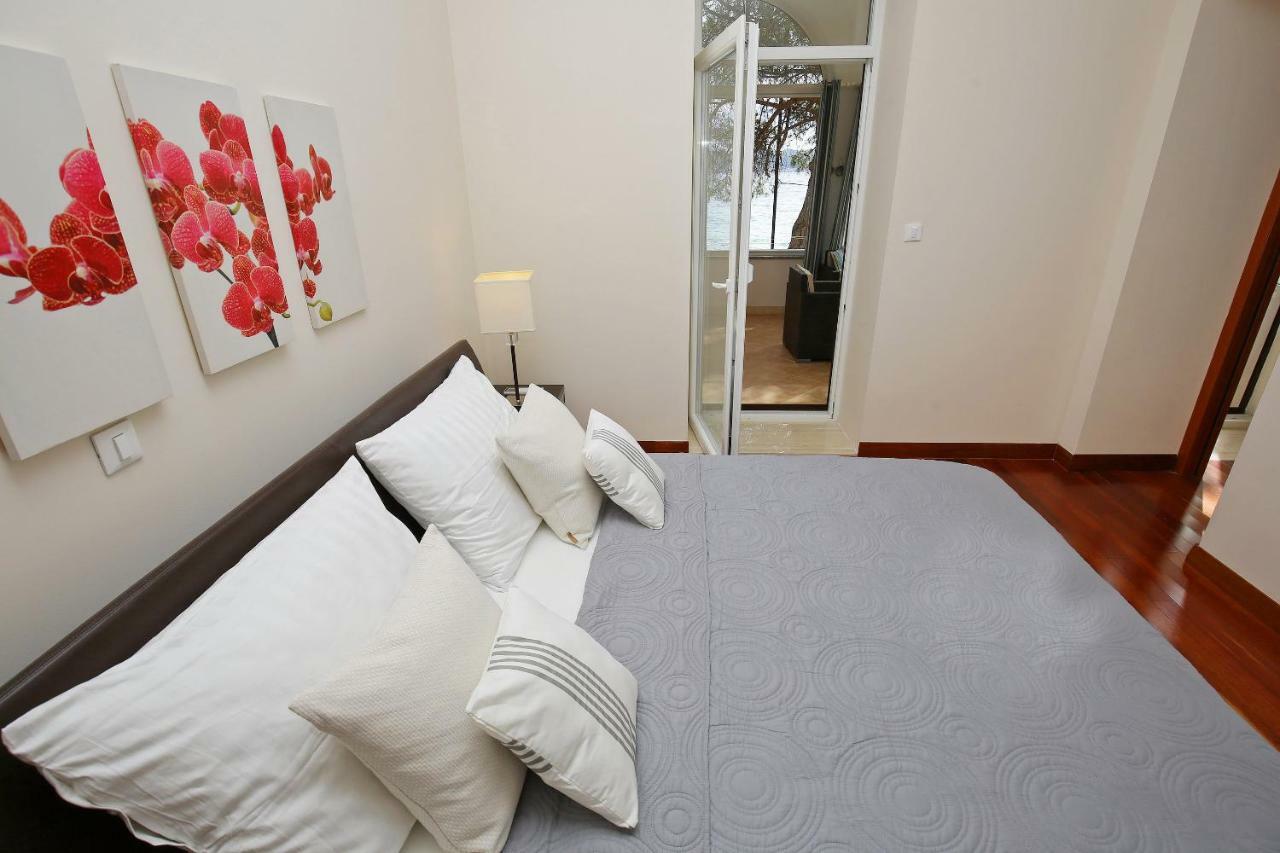 Seafront Beach Apartment - Directly At The Beach Zadar Eksteriør bilde